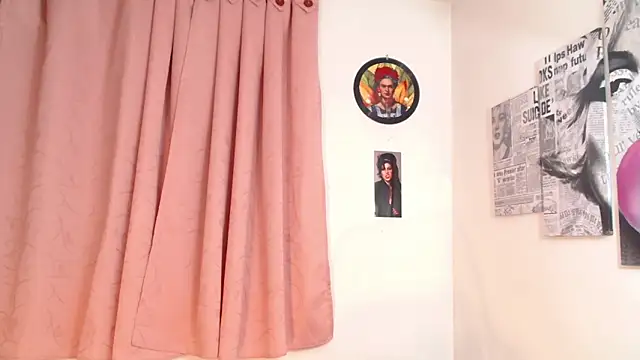 Snapshot of melisa_es chatting on 02-20-25, 12:52 melisa es online show from 02-20-25, 12:52