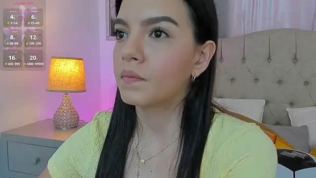 Snapshot of Beautyari_ chatting on 07-18-26, 12:42 Beautyari online show from 07-18-26, 12:42