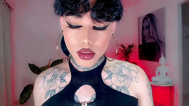 Snapshot of little_star_porn chatting on 11-29-25, 01:03 little star porn online show from 11-29-25, 01:03