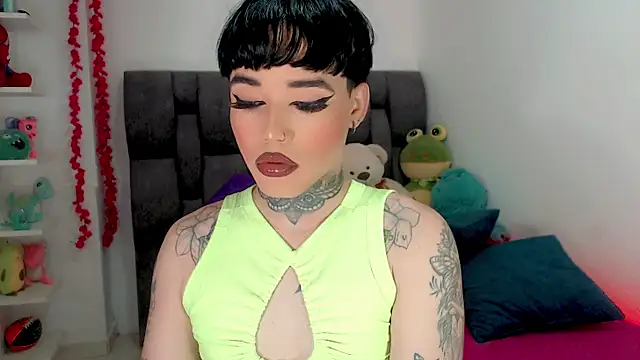 Snapshot of little_star_porn chatting on 02-09-26, 08:29 little star porn online show from 02-09-26, 08:29