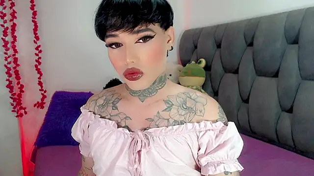 Snapshot of little_star_porn chatting on 03-14-26, 08:36 little star porn online show from 03-14-26, 08:36