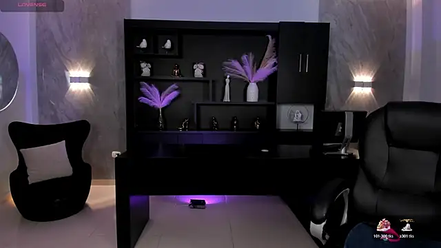 Snapshot of JennaOlsonX chatting on 12-04-25, 06:38 JennaOlsonX online show from 12-04-25, 06:38