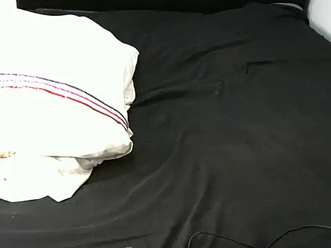 Snapshot of Sweettkendy chatting on 09-10-25, 07:52 Sweettkendy online show from 09-10-25, 07:52