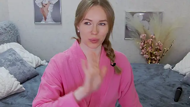 Snapshot of Veronika_Mitchel chatting on 02-20-25, 05:51 Veronika Mitchel online show from 02-20-25, 05:51