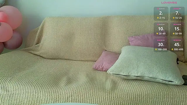 Snapshot of hotsuckcouple chatting on 02-16-25, 04:31 hotsuckcouple online show from 02-16-25, 04:31