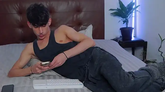 Snapshot of DanielCrush1 chatting on 02-22-25, 06:52 DanielCrush1 online show from 02-22-25, 06:52