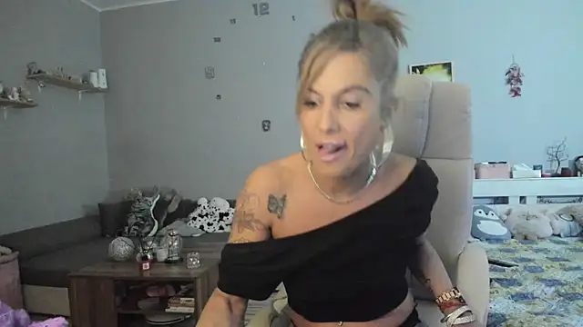 Orchideaxx online show from 02-22-25, 06:19