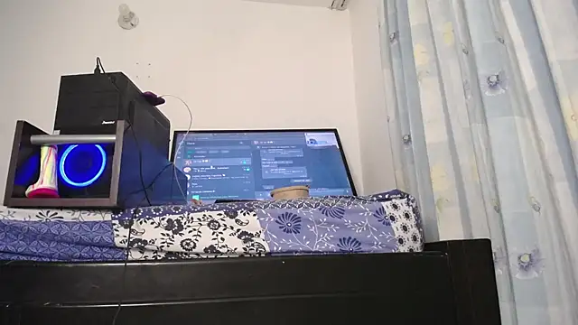 Snapshot of eolicasex chatting on 02-13-25, 11:04 eolicasex online show from 02-13-25, 11:04