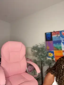 stormyy  online show from 04-30-26, 01:01