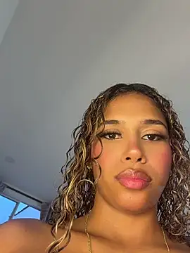 Snapshot of stormyy_ chatting on 07-15-26, 11:21 stormyy online show from 07-15-26, 11:21