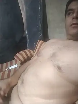 Snapshot of Tonilp1984 chatting on 03-23-26, 08:24 Tonilp1984 online show from 03-23-26, 08:24