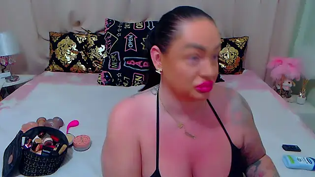 BustyVicky online show from 02-12-25, 10:04