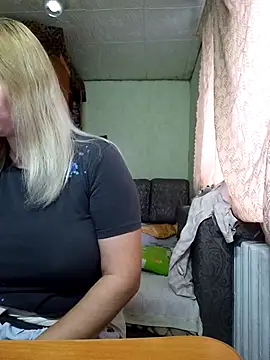 BustyBlond online show from 10-26-25, 01:39