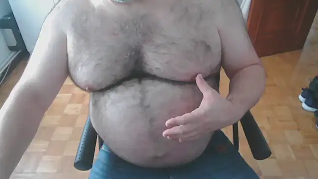 mikeyhotbear online show from 10-21-25, 12:39