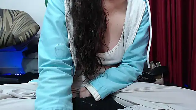 Snapshot of LaraFantasy chatting on 09-20-25, 09:54 LaraFantasy online show from 09-20-25, 09:54