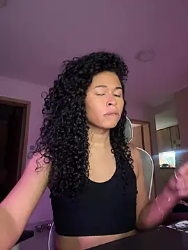 GabriSaenz online show from 01-31-25, 01:01