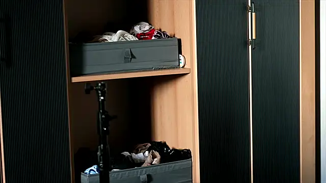 Special    online show from 12-15-24, 01:32