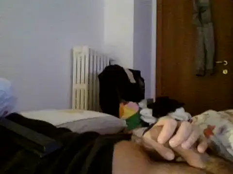 Snapshot of Diabulusux chatting on 12-25-24, 08:28 Diabulusux online show from 12-25-24, 08:28