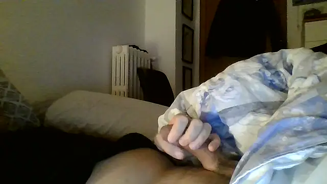 Snapshot of Diabulusux chatting on 03-25-26, 09:43 Diabulusux online show from 03-25-26, 09:43