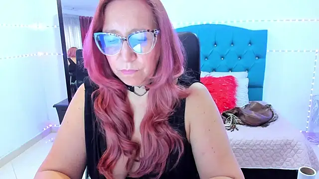 Snapshot of vaalery_sweet chatting on 02-11-25, 10:28 vaalery sweet online show from 02-11-25, 10:28