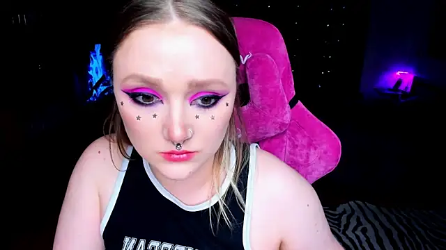 Snapshot of YourDyingBride chatting on 03-23-25, 02:26 YourDyingBride online show from 03-23-25, 02:26