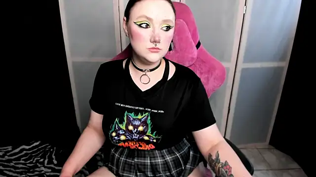 Snapshot of YourDyingBride chatting on 10-24-25, 01:13 YourDyingBride online show from 10-24-25, 01:13