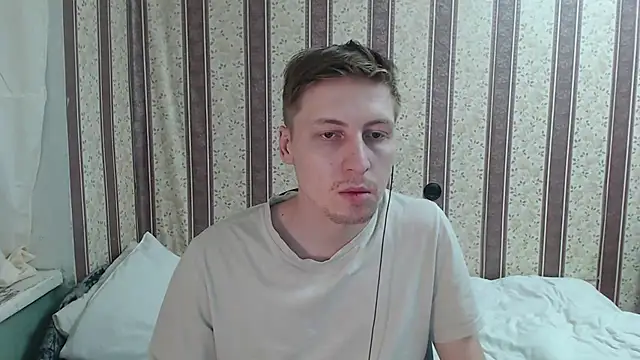 Snapshot of darienlarge chatting on 03-07-25, 09:59 darienlarge online show from 03-07-25, 09:59