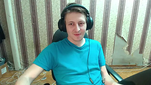 Snapshot of darienlarge chatting on 09-30-25, 07:08 darienlarge online show from 09-30-25, 07:08