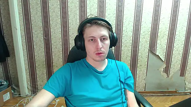 Snapshot of darienlarge chatting on 10-01-25, 05:08 darienlarge online show from 10-01-25, 05:08