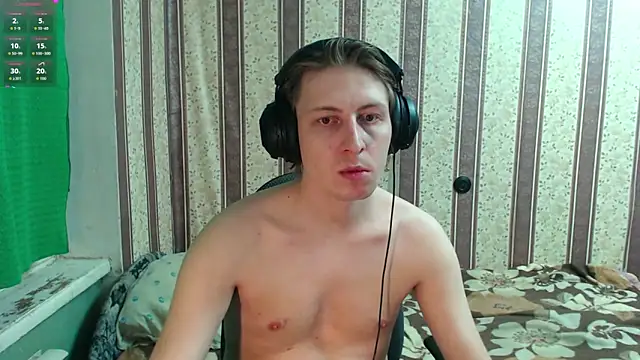 Snapshot of darienlarge chatting on 10-23-25, 08:07 darienlarge online show from 10-23-25, 08:07