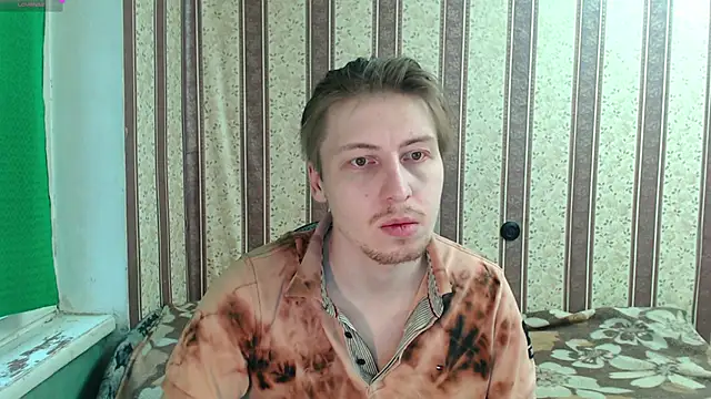 Snapshot of darienlarge chatting on 11-29-25, 07:44 darienlarge online show from 11-29-25, 07:44