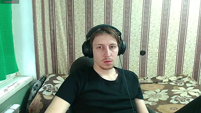 Snapshot of darienlarge chatting on 12-01-25, 09:36 darienlarge online show from 12-01-25, 09:36