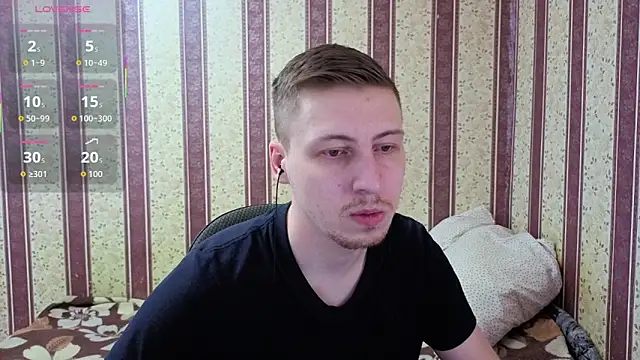 Snapshot of darienlarge chatting on 01-09-26, 09:23 darienlarge online show from 01-09-26, 09:23