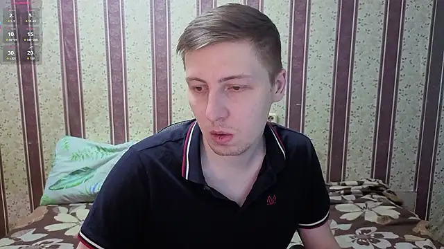 Snapshot of darienlarge chatting on 02-10-26, 04:55 darienlarge online show from 02-10-26, 04:55