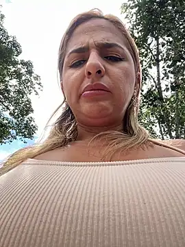 Snapshot of sammyqueenx21 chatting on 03-16-25, 07:38 sammyqueenx21 online show from 03-16-25, 07:38
