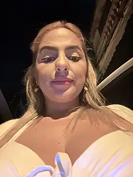 Snapshot of sammyqueenx21 chatting on 03-23-25, 02:15 sammyqueenx21 online show from 03-23-25, 02:15