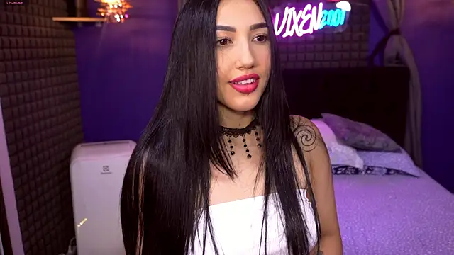bull vixen2001 online show from 06-18-26, 12:11