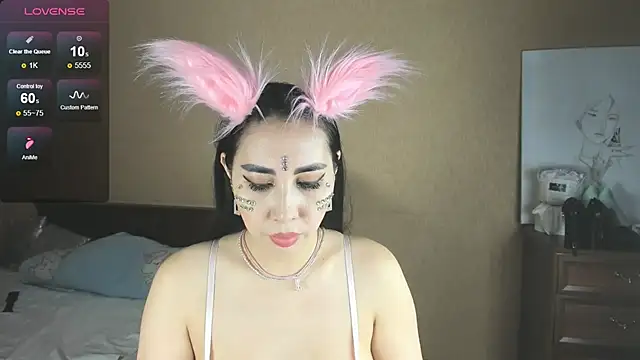 Snapshot of mia_choo chatting on 12-20-25, 09:27 mia choo online show from 12-20-25, 09:27