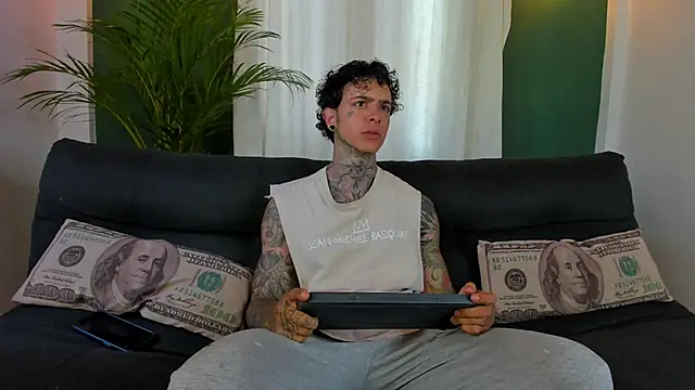 Aron ford online show from 04-24-26, 07:49