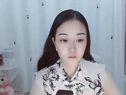 Snapshot of Angel-C chatting on 09-30-25, 01:32 Angel-C online show from 09-30-25, 01:32