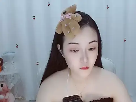 Snapshot of Angel-C chatting on 10-12-25, 01:48 Angel-C online show from 10-12-25, 01:48