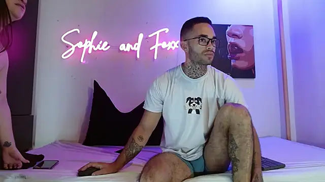 SophieFoxx17 online show from 07-02-26, 12:00