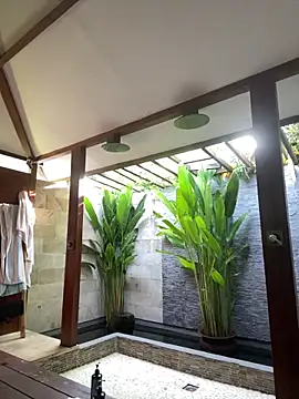 Snapshot of ozzy_jah chatting on 03-10-26, 12:04 ozzy jah online show from 03-10-26, 12:04