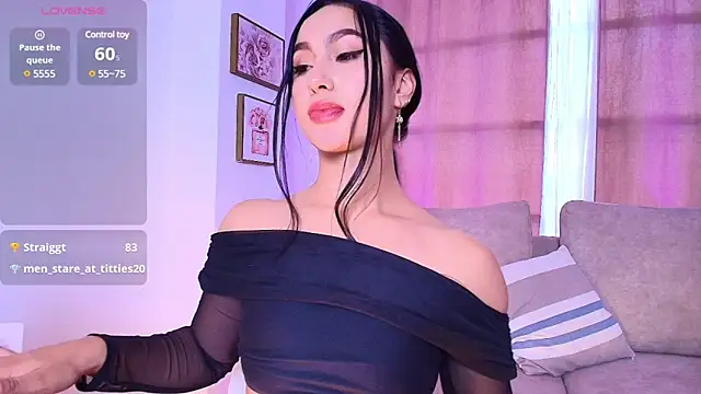 Snapshot of barbie_es chatting on 03-18-25, 05:42 barbie es online show from 03-18-25, 05:42
