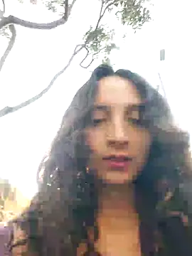 Snapshot of _Laary chatting on 02-08-25, 09:46 Laary online show from 02-08-25, 09:46