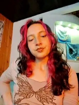 Snapshot of _Laary chatting on 09-23-25, 08:45 Laary online show from 09-23-25, 08:45