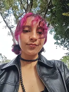 Snapshot of _Laary chatting on 01-31-26, 09:24 Laary online show from 01-31-26, 09:24