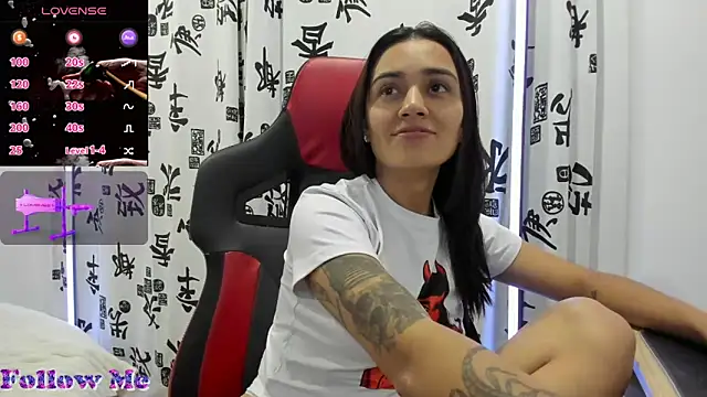Snapshot of Dalia_D chatting on 03-08-25, 11:39 Dalia D online show from 03-08-25, 11:39