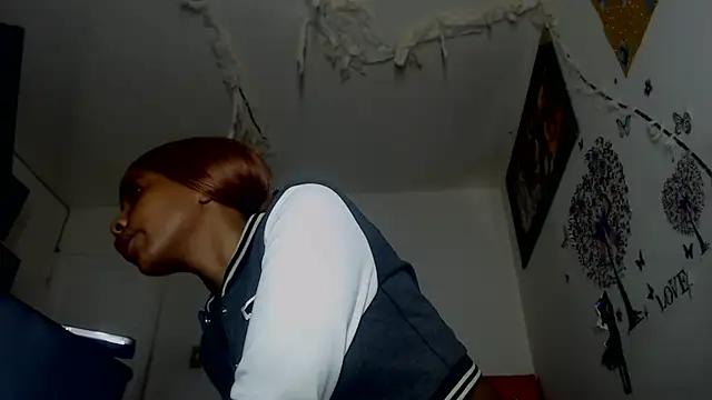 Snapshot of Devill_x chatting on 01-15-26, 03:44 Devill x online show from 01-15-26, 03:44