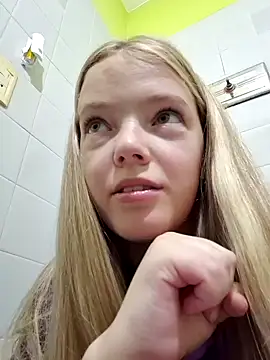 -veranito- online show from 02-04-25, 03:11